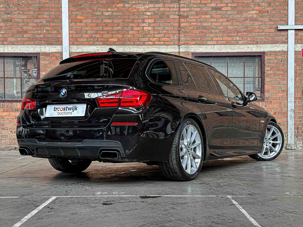 BMW 550i 4,4 V8 High Executive M-Sport F11 408 PS 2011 5er Touring, HP-259-J
