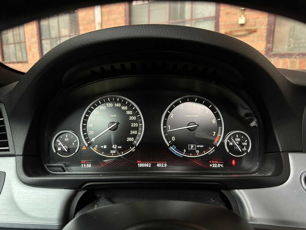 BMW 550i 4,4 V8 High Executive M-Sport F11 408 PS 2011 5er Touring, HP-259-J
