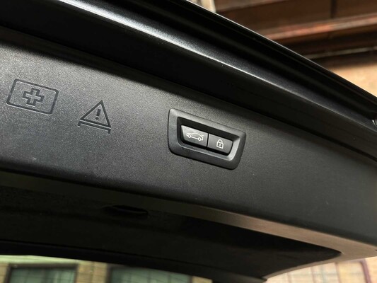 BMW 550i 4,4 V8 High Executive M-Sport F11 408 PS 2011 5er Touring, HP-259-J