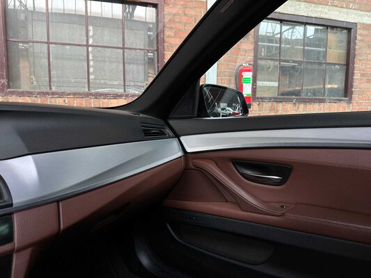 BMW 550i 4,4 V8 High Executive M-Sport F11 408 PS 2011 5er Touring, HP-259-J