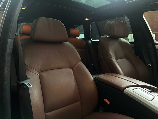 BMW 550i 4,4 V8 High Executive M-Sport F11 408 PS 2011 5er Touring, HP-259-J