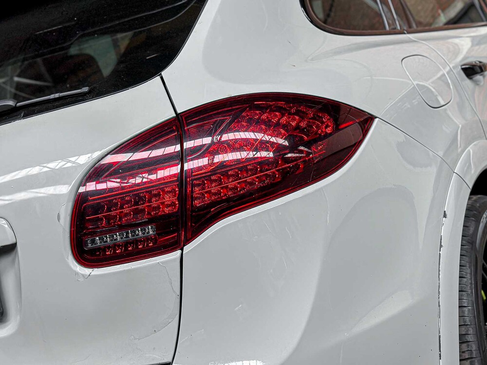 Porsche Cayenne S 4.8 V8 Sport-Chrono 400pk 2013, JP-842-T