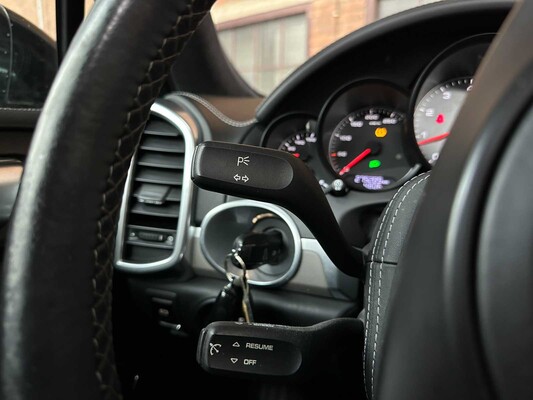Porsche Cayenne S 4.8 V8 Sport-Chrono 400pk 2013, JP-842-T