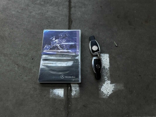 Mercedes-Benz E63 AMG 6.2 V8 -CARBON- 525pk 2010 (Origineel-NL) E-Klasse, 47-LKB-6