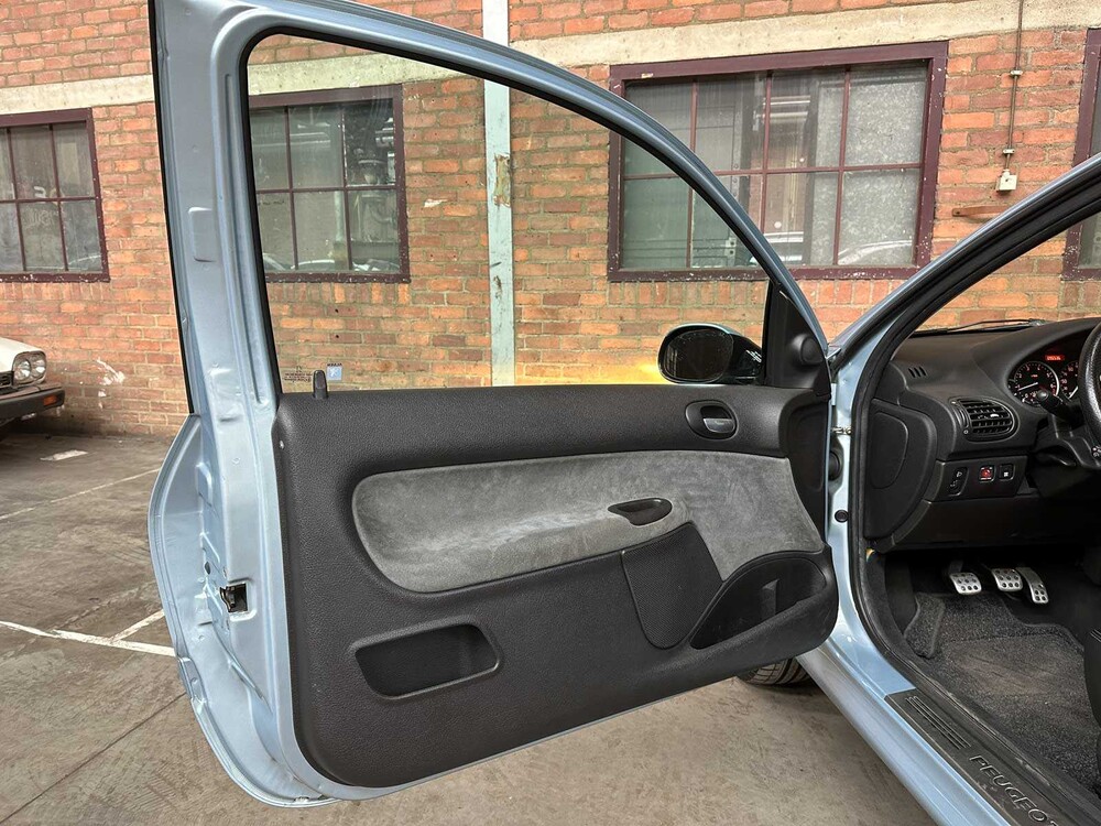 Peugeot 206 2.0-16V GTI 134pk 2004, 33-NS-VN