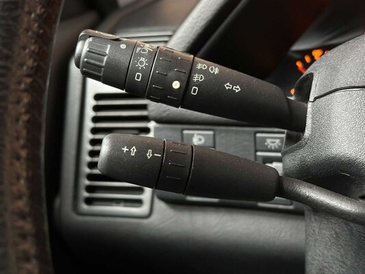 Peugeot 605 3.0 V6 SV 168pk 1997 Youngtimer