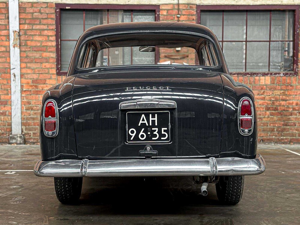 Peugeot 403 B7 1966, AH-96-35 Classic Car