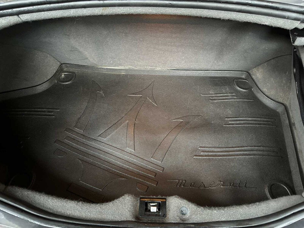 Maserati Quattroporte 4.2 V8 400pk 2007