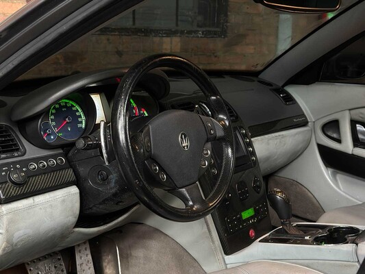 Maserati Quattroporte 4.2 V8 400pk 2007