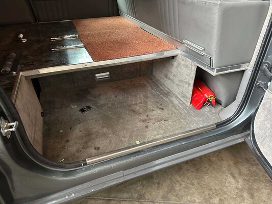 Cadillac DeVille Miller Meteor Hearse 4.6 V8 279pk 2005 Rouwauto