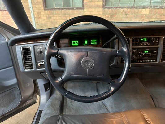 Cadillac Fleetwood Krystal Koach Funeral Car 5.7 V8 263pk 1995