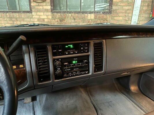Cadillac Fleetwood Krystal Koach Funeral Car 5.7 V8 263pk 1995