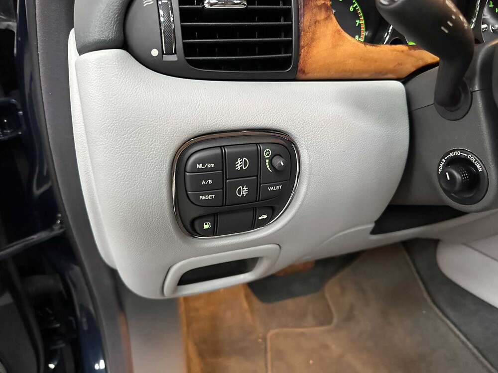 Jaguar XJ 4.2 V8 298pk 2008, T-386-DT Youngtimer