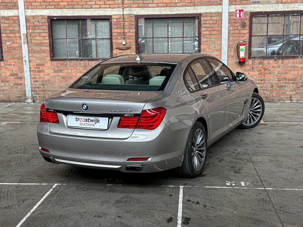 BMW 750i ActiveHybrid 4.4 V8 407pk 2010 7-serie, 02-PGJ-7 Youngtimer