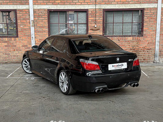 BMW M5 5.0 V10 500pk 2006 E60 5-serie