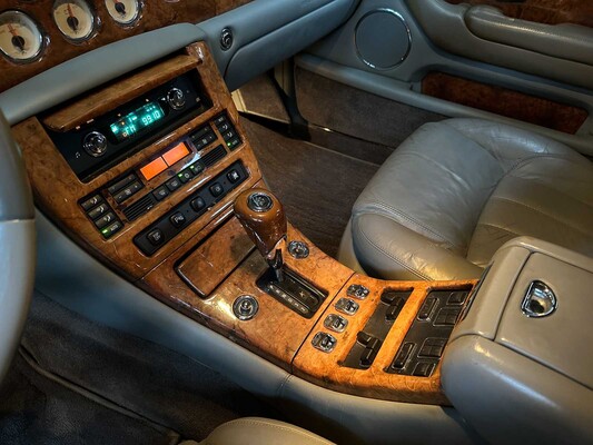 Bentley Arnage 6.8 V8 2004