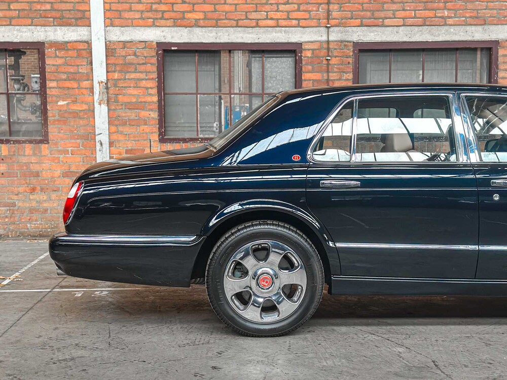 Bentley Arnage 6.8 V8 Red Label 405PK 2001 (Origineel-NL), 31-GN-KD
