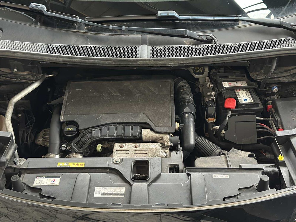 Peugeot 5008 1.2 PureTech Blue Lease GT-Line 131 PS 2020, J-762-BF