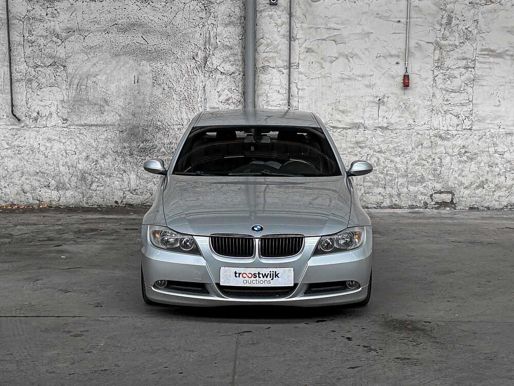 BMW 318i Business Line 3er-Serie 143 PS 2008, 73-GLH-6