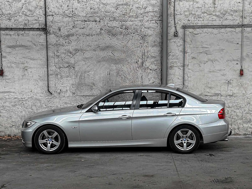 BMW 318i Business Line 3er-Serie 143 PS 2008, 73-GLH-6