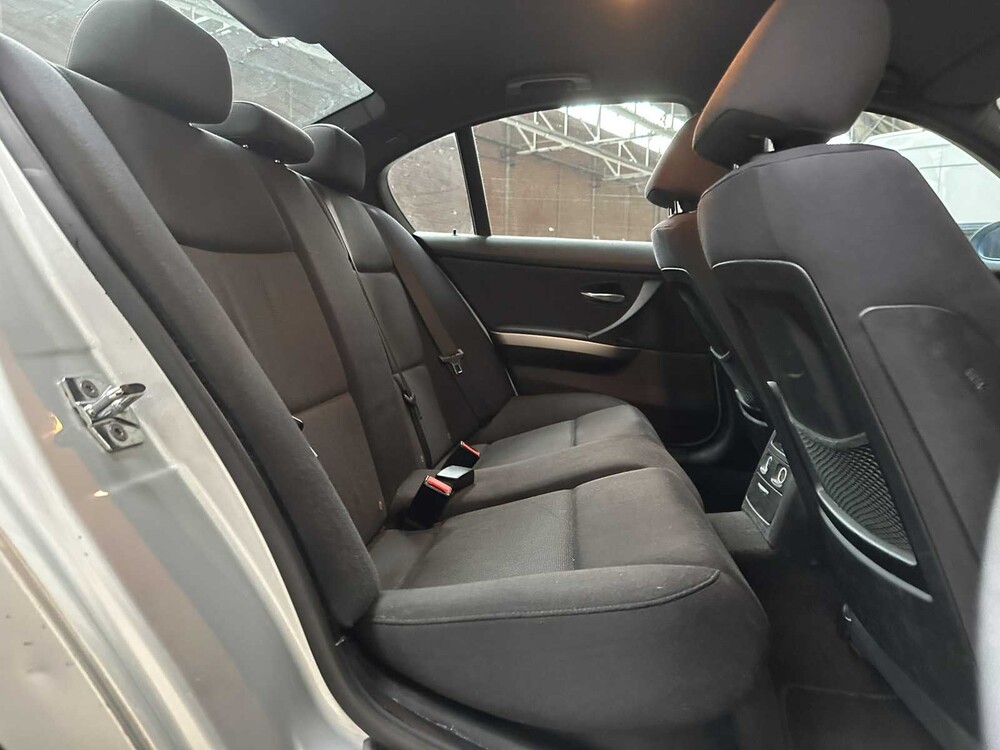 BMW 318i Business Line 3er-Serie 143 PS 2008, 73-GLH-6