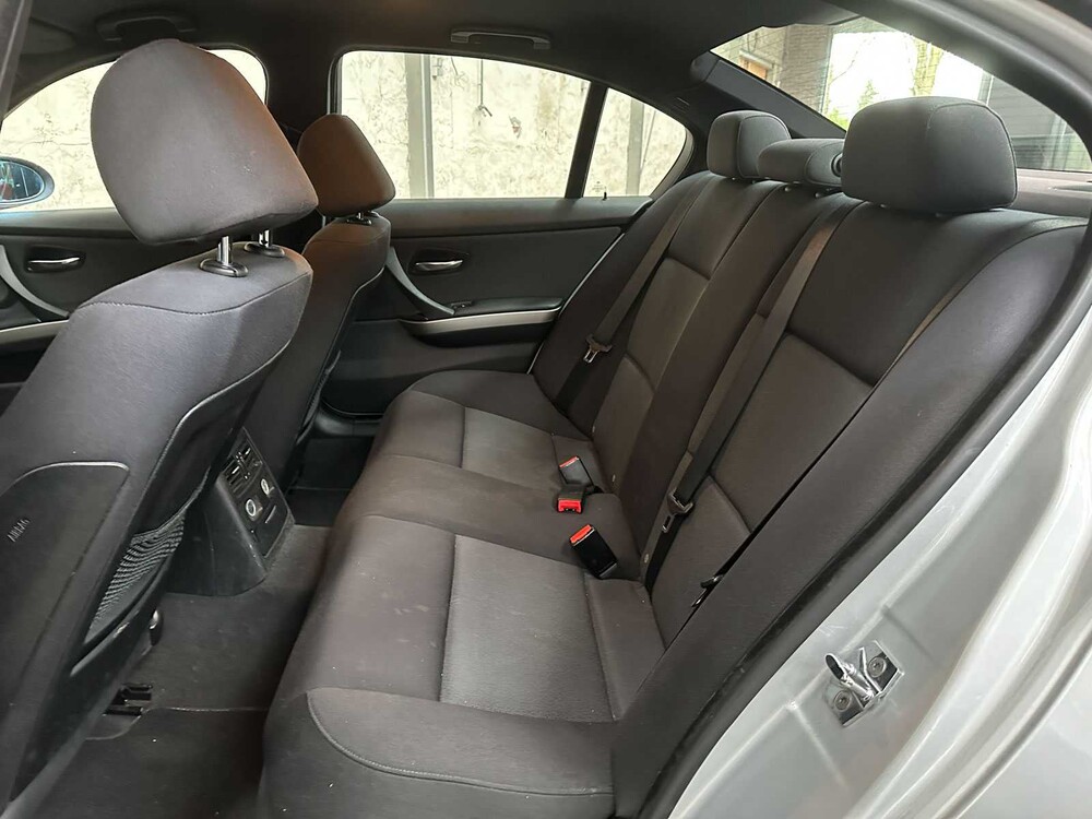 BMW 318i Business Line 3er-Serie 143 PS 2008, 73-GLH-6