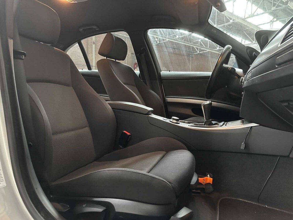 BMW 318i Business Line 3er-Serie 143 PS 2008, 73-GLH-6