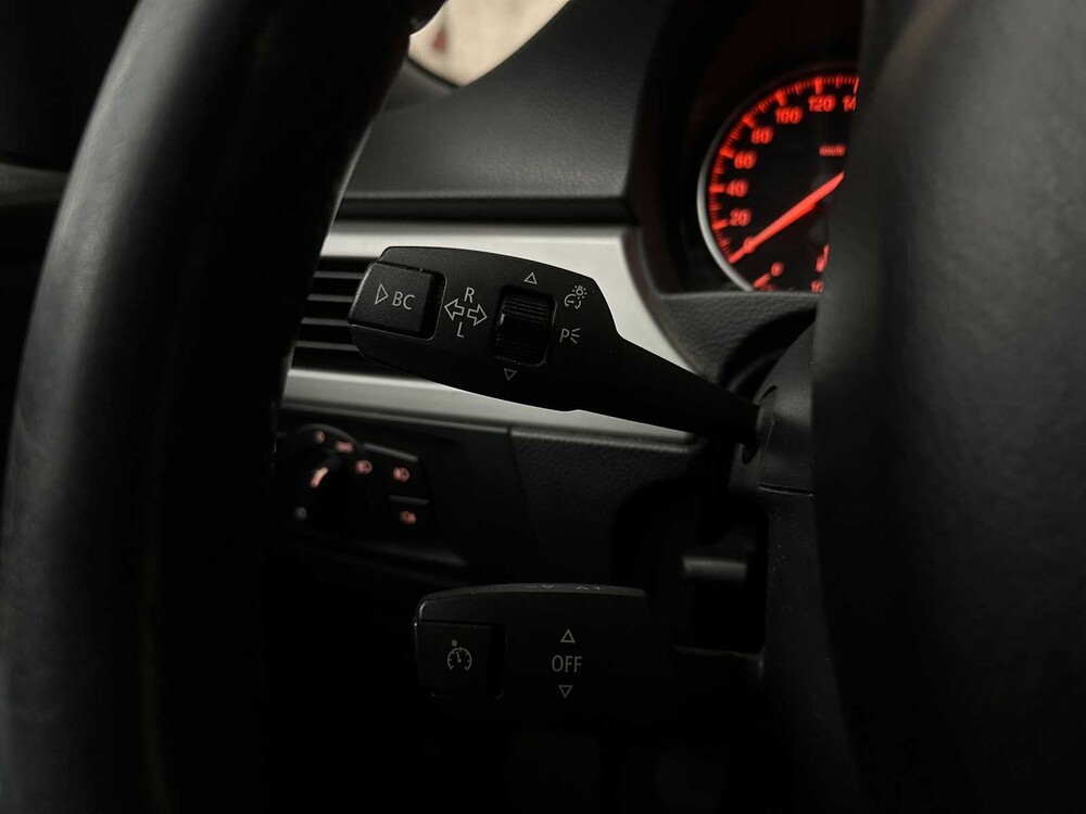 BMW 318i Business Line 3-serie 143pk 2008, 73-GLH-6