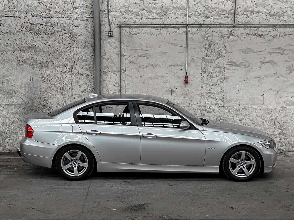 BMW 318i Business Line 3-serie 143pk 2008, 73-GLH-6