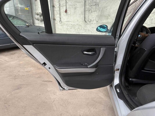 BMW 318i Business Line 3er-Serie 143 PS 2008, 73-GLH-6