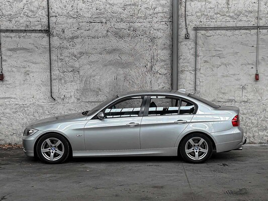 BMW 318i Business Line 3er-Serie 143 PS 2008, 73-GLH-6