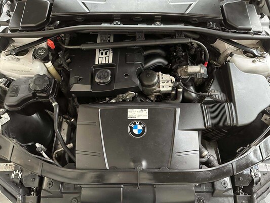 BMW 318i Business Line 3er-Serie 143 PS 2008, 73-GLH-6