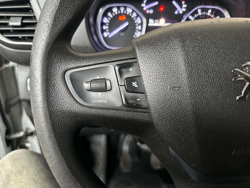 Peugeot Expert Traveller 1.5 9-persoons 120pk 2019