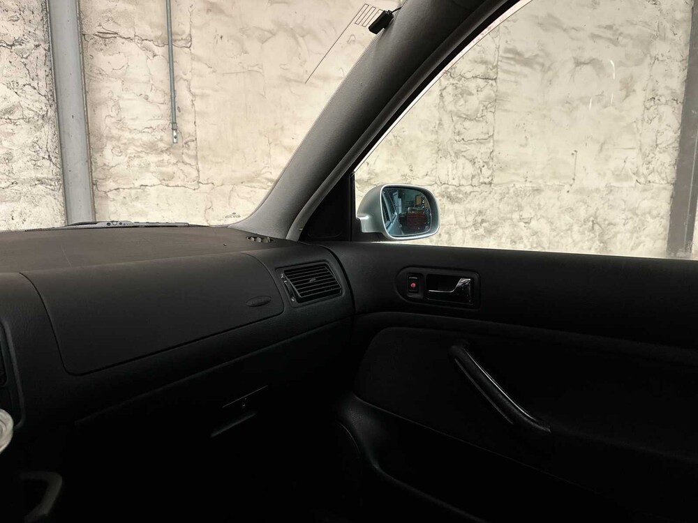 Volkswagen Golf 1,6 Trendline 101 PS 2001 AUTOMATIK, 23 PS-FX