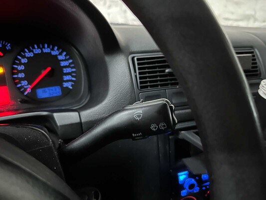 Volkswagen Golf 1,6 Trendline 101 PS 2001 AUTOMATIK, 23 PS-FX