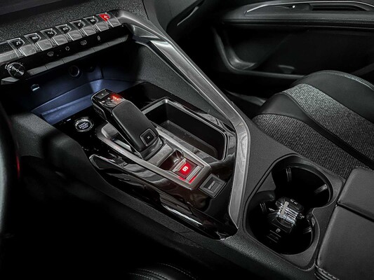 Peugeot 3008 1.2 PureTech Allure 131 PS 2019, G-246-KZ