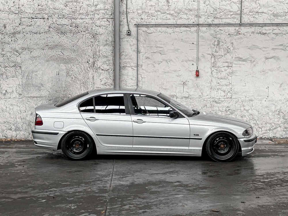 BMW 320i Executive 6-cilinder 150pk 1998, XJ-DS-29