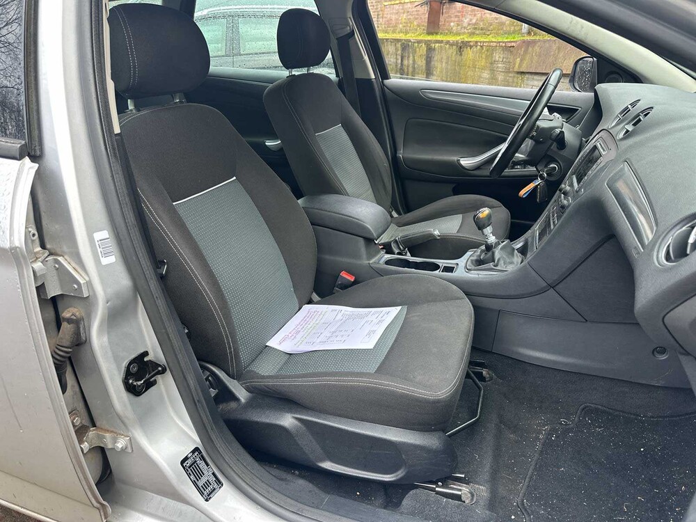 Ford Mondeo Wagon 2.0 TDCi Trend 116pk 2011, 85-PBB-8