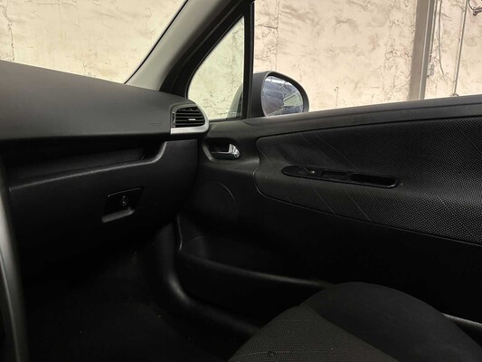 Peugeot 207 1.4 VTi XS Pack 95PS 2007, 43-SRF-3