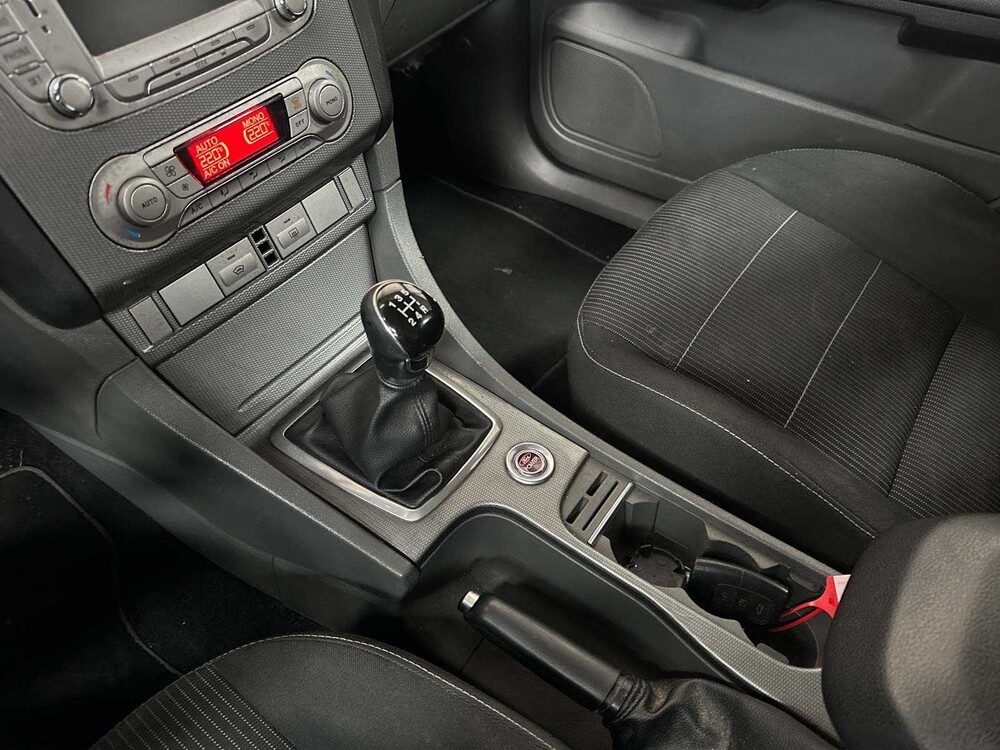 Ford Focus Kombi 1.8 Limited Flex.F. 123 PS 2011, 96-NZR-8