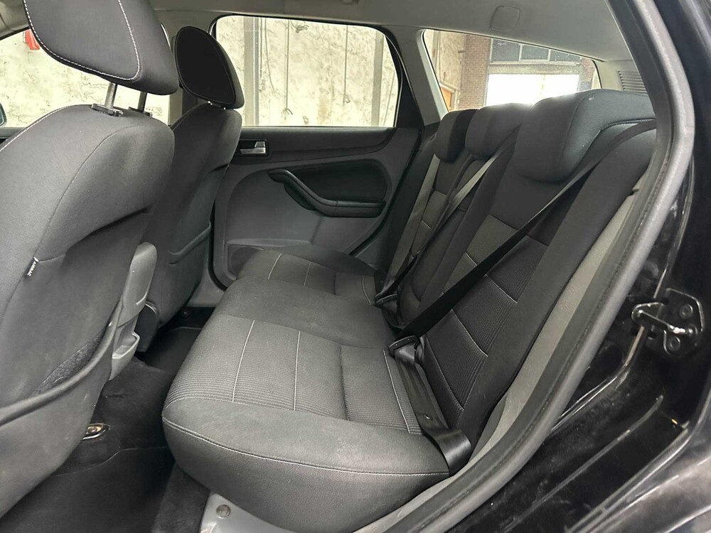 Ford Focus Kombi 1.8 Limited Flex.F. 123 PS 2011, 96-NZR-8