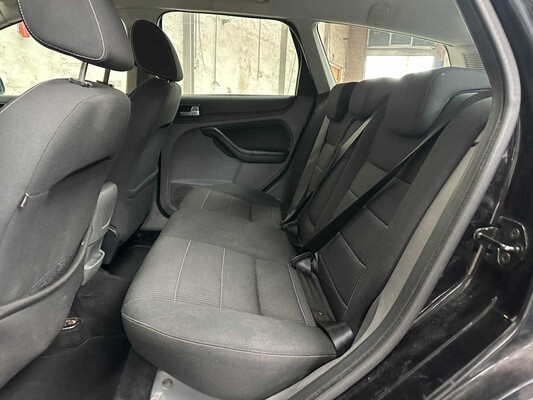 Ford Focus Kombi 1.8 Limited Flex.F. 123 PS 2011, 96-NZR-8