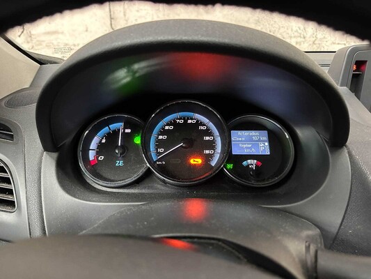 Renault Fluence Z.E. Dynamique (ehemals Battery) 68 PS 2012, 38-TBX-9
