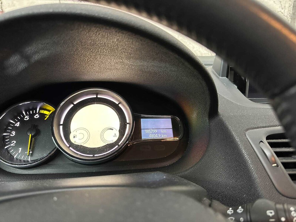 Renault Mégane 1.6 Authentique 101pk 2012, GK-800-B