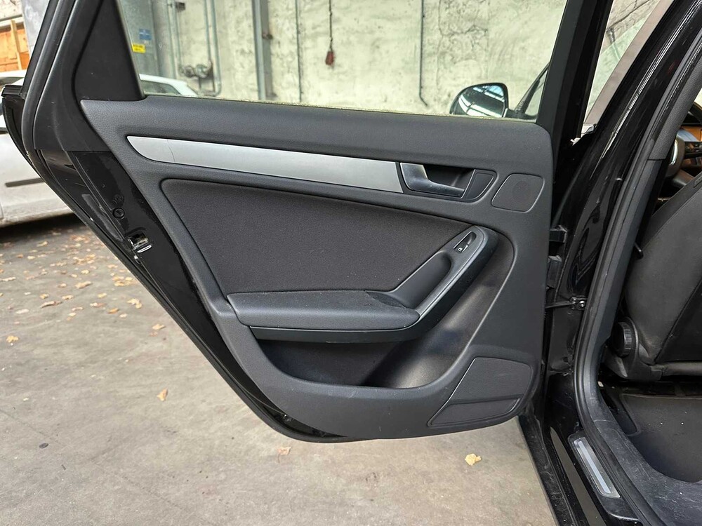 Audi A4 B8 Avant 1.8 TFSI Pro Line Business 160 PS 2008, 61-GNZ-7