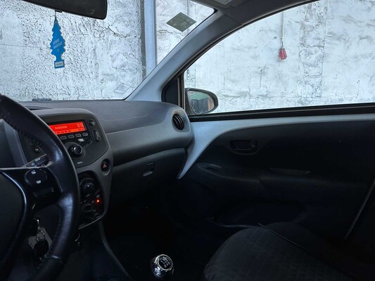 Peugeot 108 1.0 e-VTi Active 72 PS 2021 (Erstbesitzer), L-735-VT