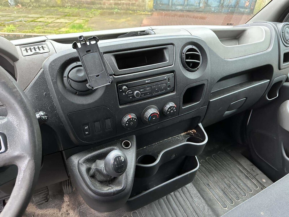 Renault Master T35 2,3 dCi L2H3 Eco 125 PS 2013, VD-911-L