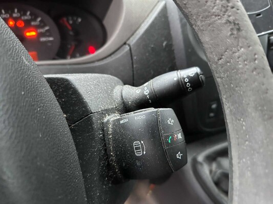 Renault Master T35 2,3 dCi L2H3 Eco 125 PS 2013, VD-911-L