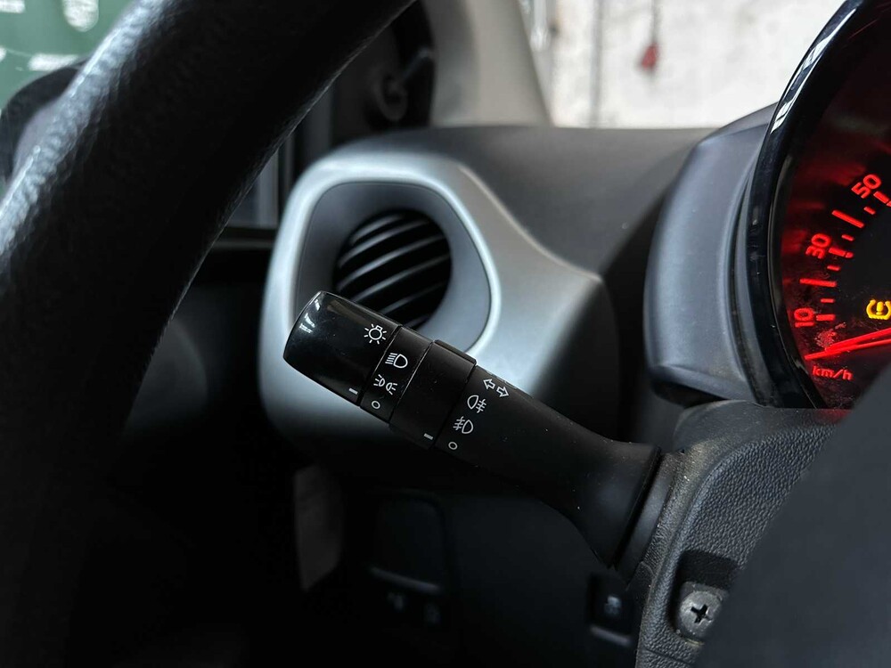 Peugeot 108 1.0 e-VTi Active 69 PS 2018, SL-329-L