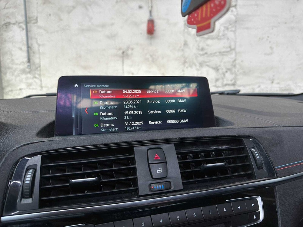 BMW 118i Executive 1-serie 136pk 2018, SR-255-Z